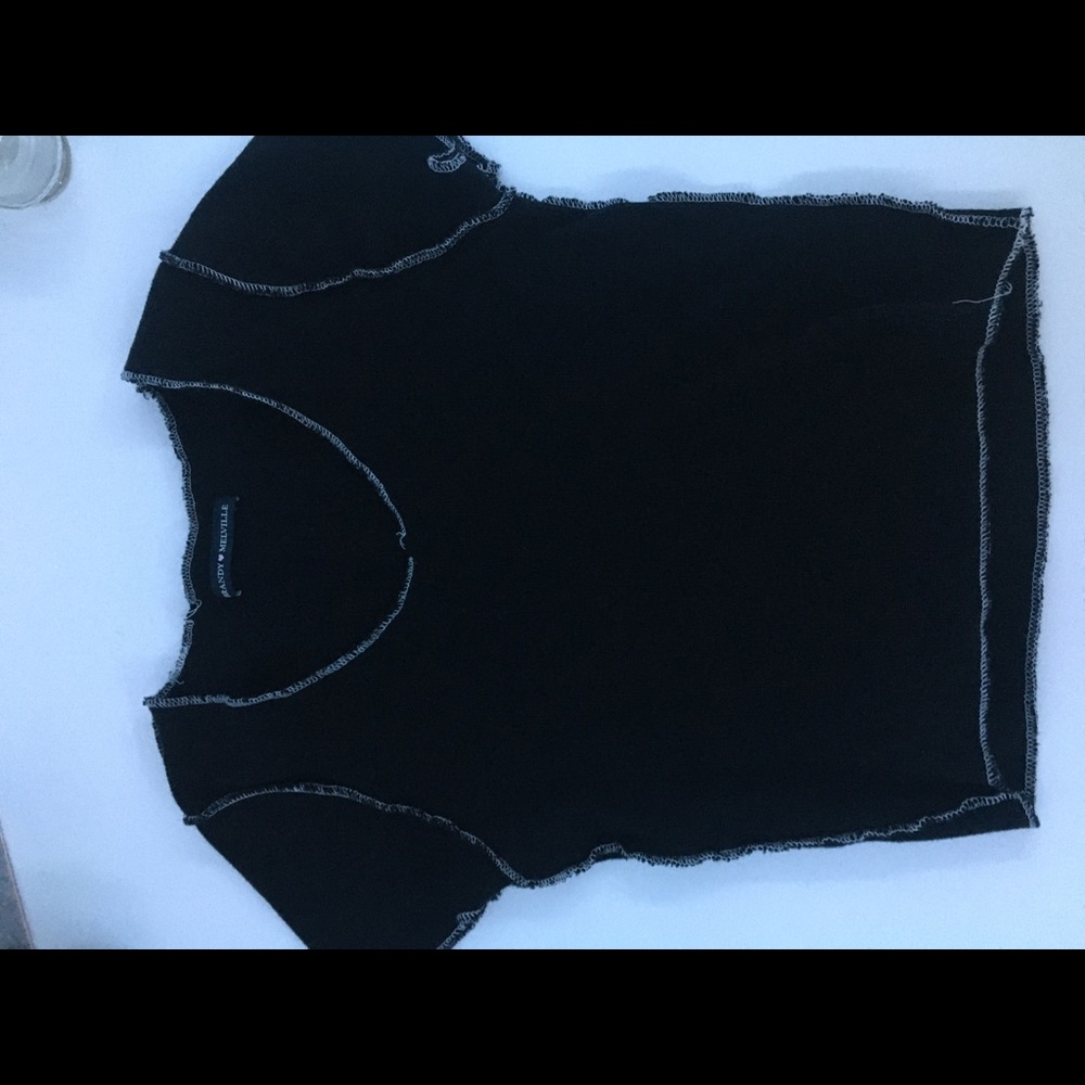 fitted cropped tee
